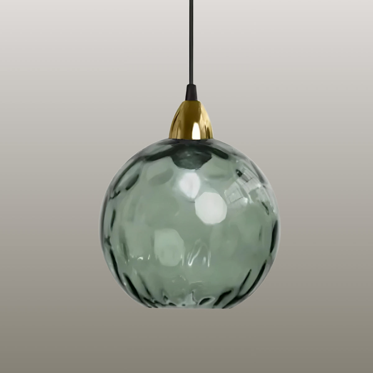 Lormia | Suspension