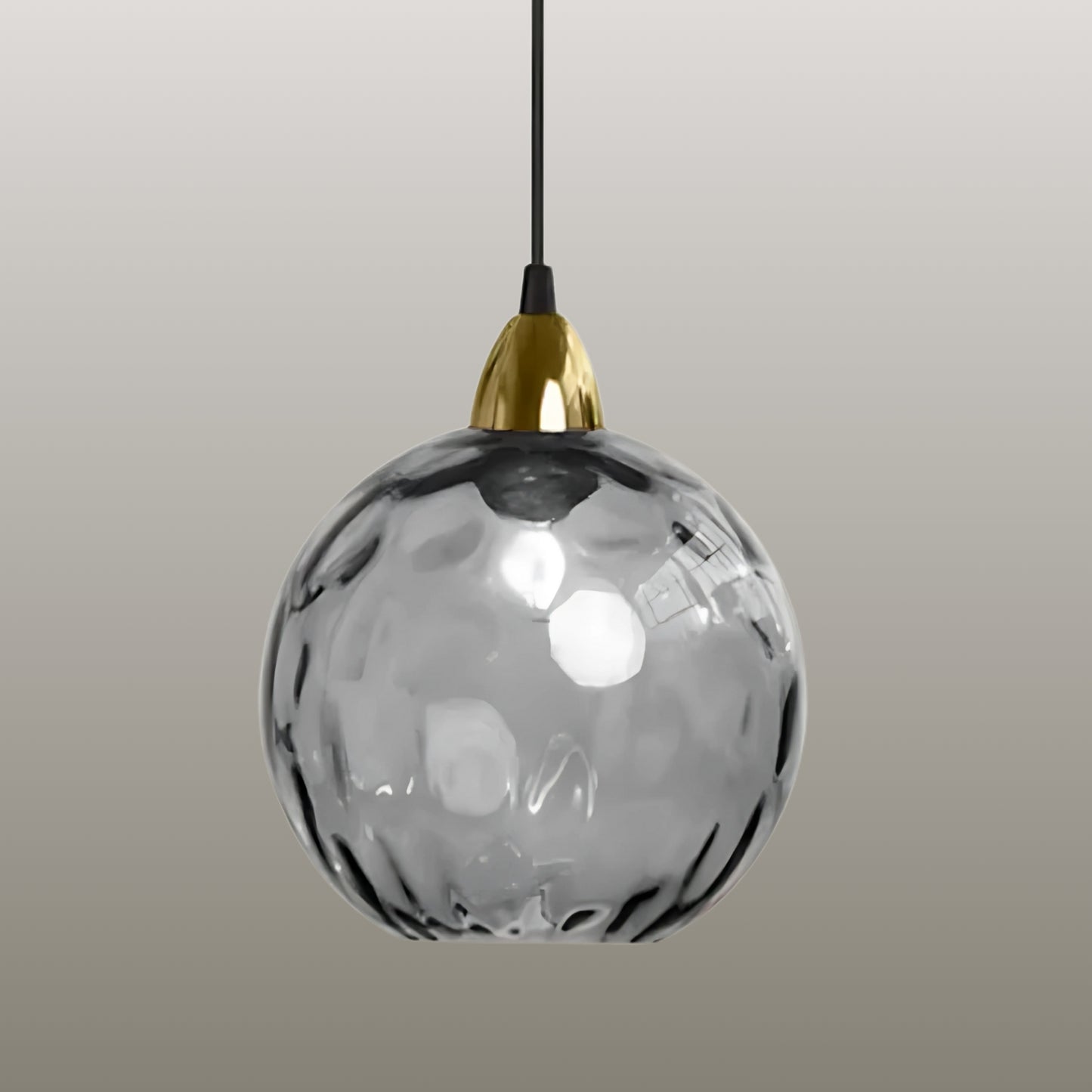 Lormia | Suspension